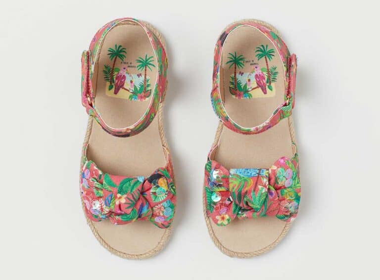 H&M-x-Emma-Jayne---Girls---Pink-Printed-Pattern-Sandal---HKD-159-(0811611)