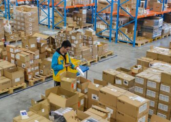 Warehouse returns scanning