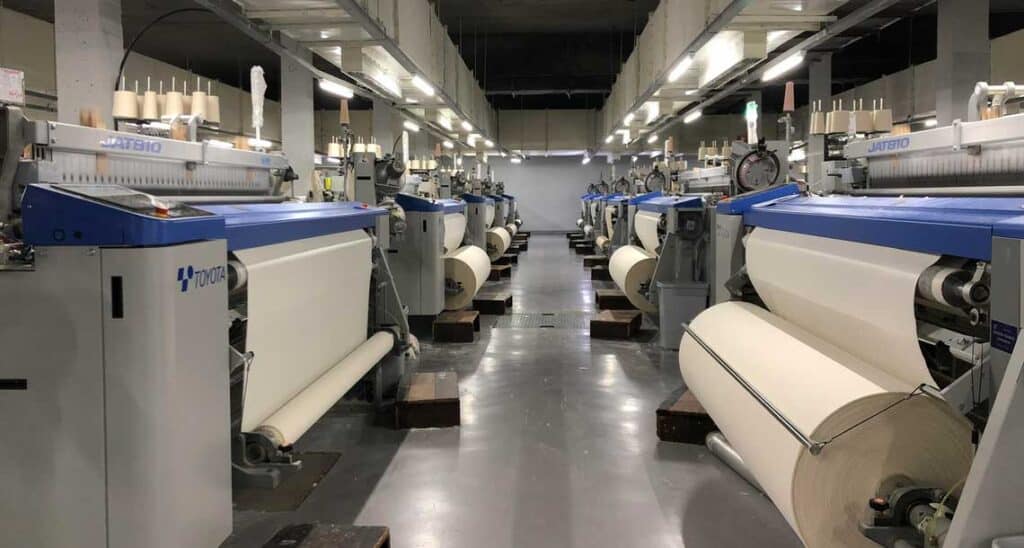 Thai Ind Dev Weaving close up2