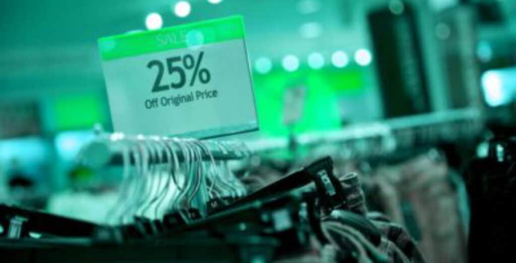 Off price retail narrow