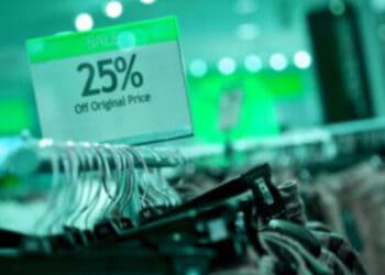 Off price retail narrow