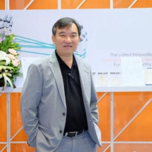 Mr. Komson Supamit(1)