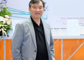 Mr. Komson Supamit(1)