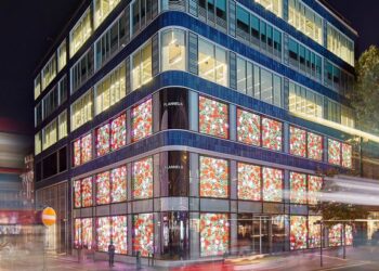 Flannels plans 6 new stores