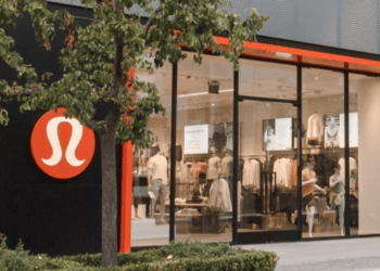 Lululemon store hero