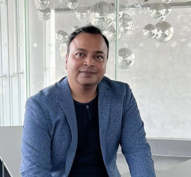 Naveen Jha
