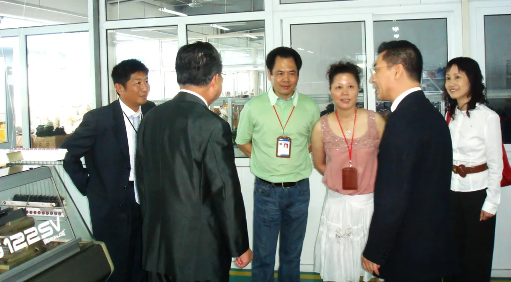 IN THE WORKSHOP shima seiki jiangsu yifang