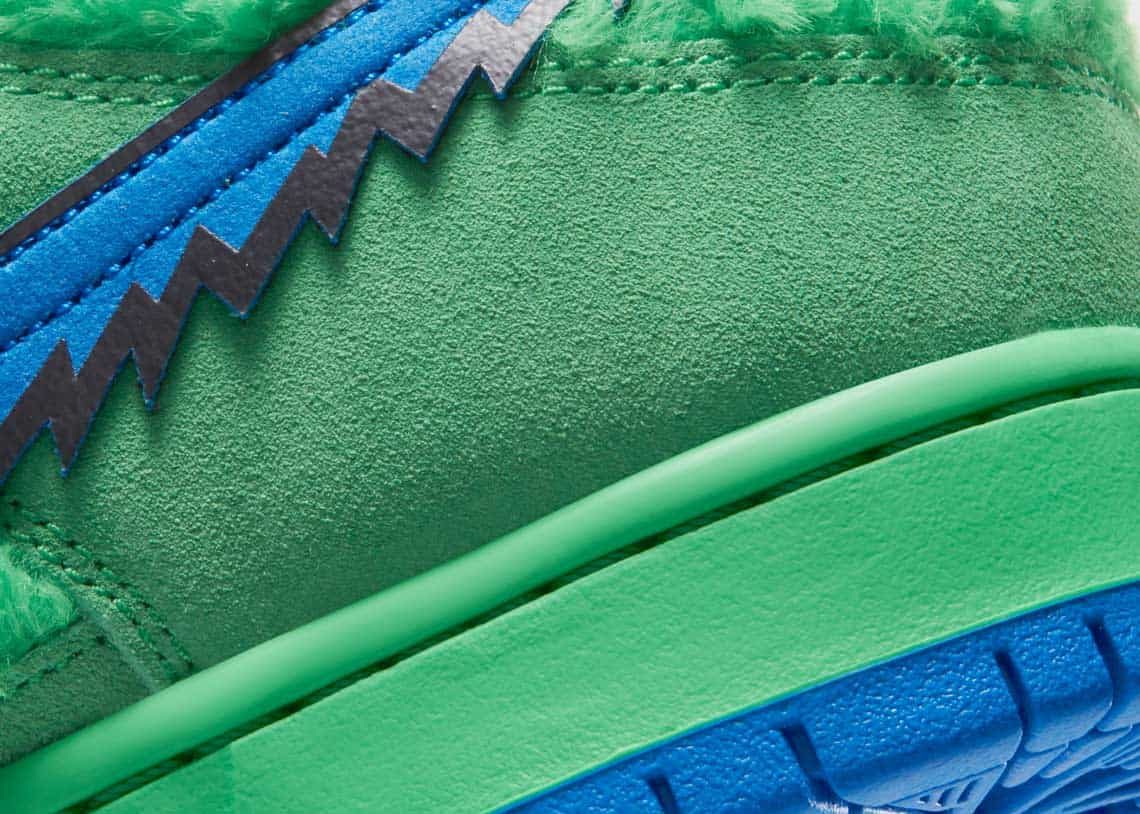 NikeNews_FeaturedFootwear_NikeSB_DunkLowGratefulDead_10_original